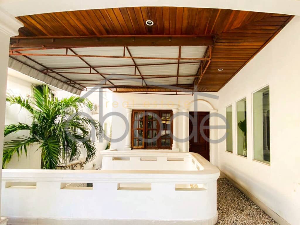 6 bedroom villa for rent Daun Penh