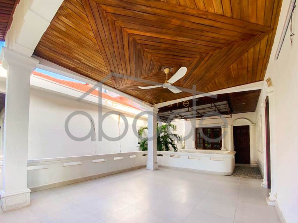 6 bedroom villa for rent Daun Penh
