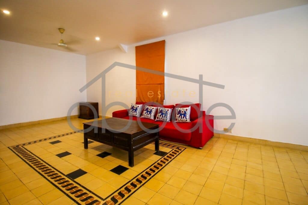 Daun Penh Riverside apartment for rent