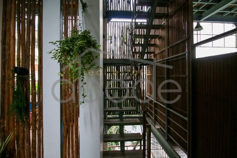 Industrial style apartment for rent BKK 3