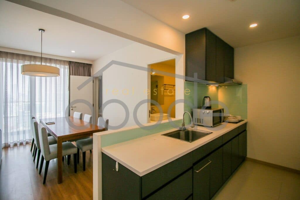 Japanese style 2-bedroom apartment for rent BKK 1