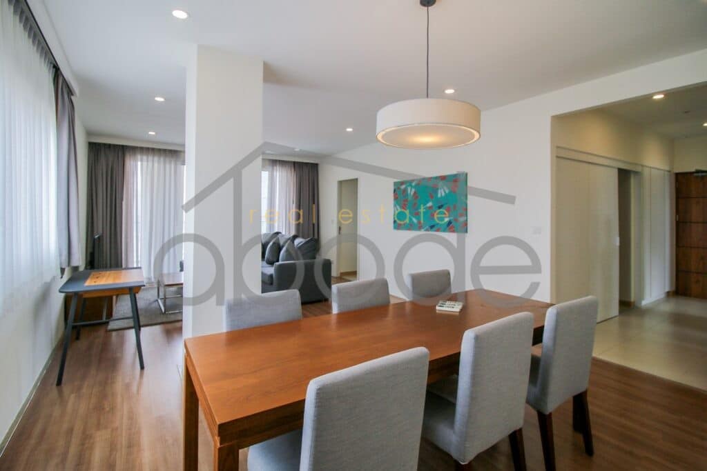 Japanese style 2-bedroom apartment for rent BKK 1