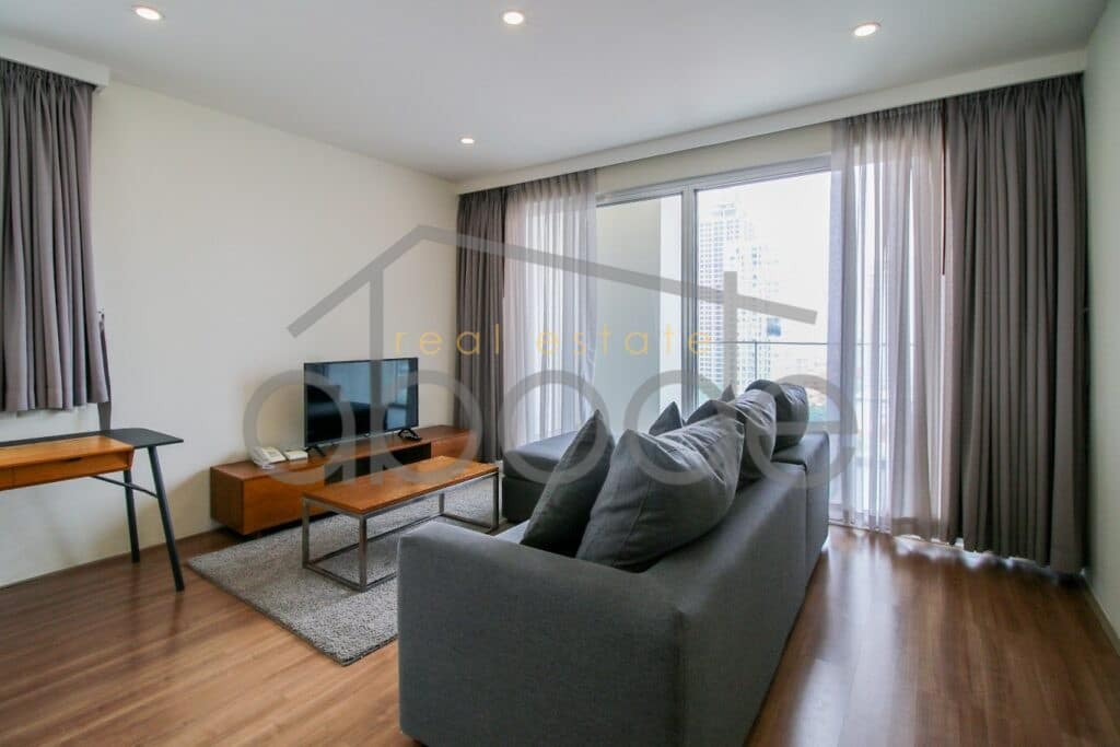 Japanese style 2-bedroom apartment for rent BKK 1