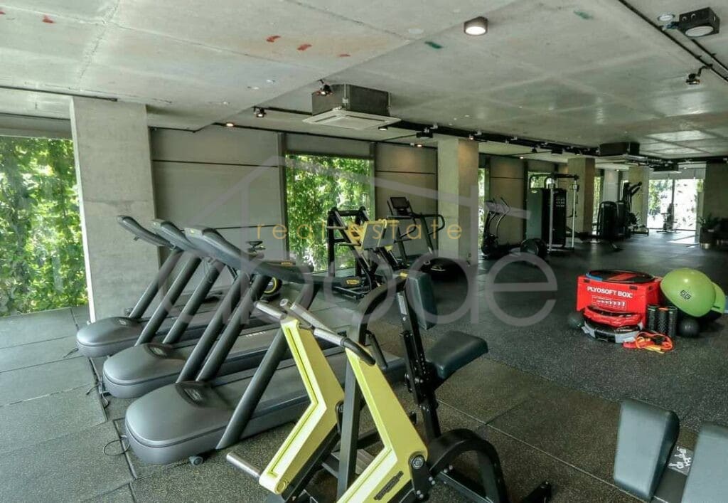studio apartment for rent swimming pool tonle bassac