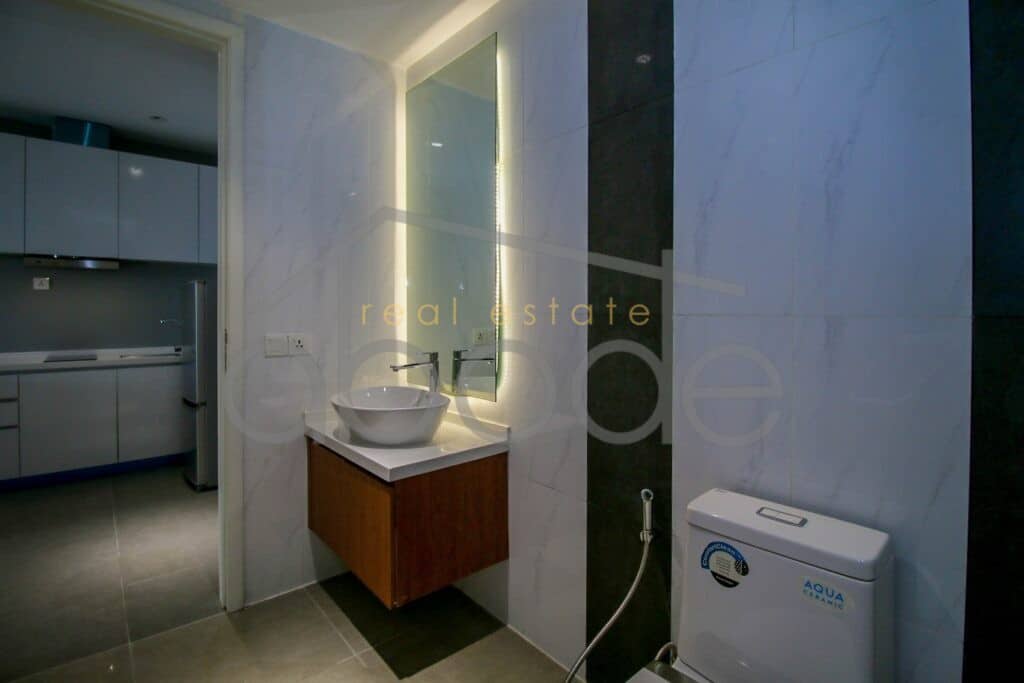 1 bedroom apartment for rent Penthouse Residence Tonle Bassac