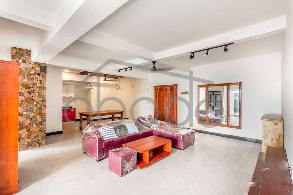 2 bedroom Chamkarmon apartment for rent