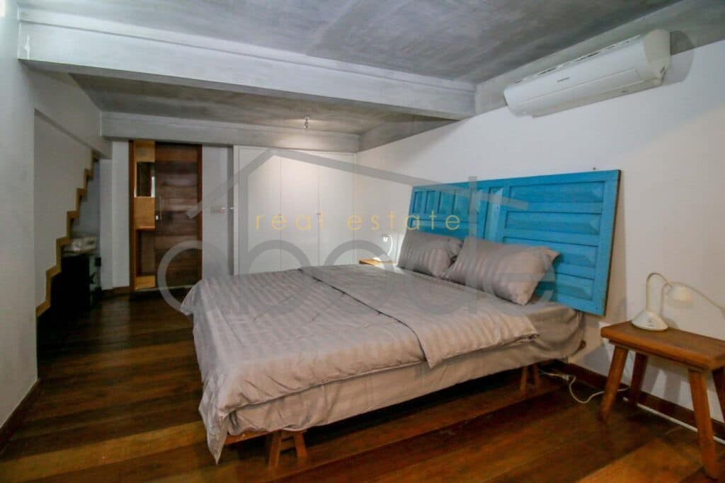 2 bedroom apartment for rent Riverside Daun Penh
