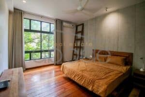 2 bedroom apartment for rent Riverside Daun Penh