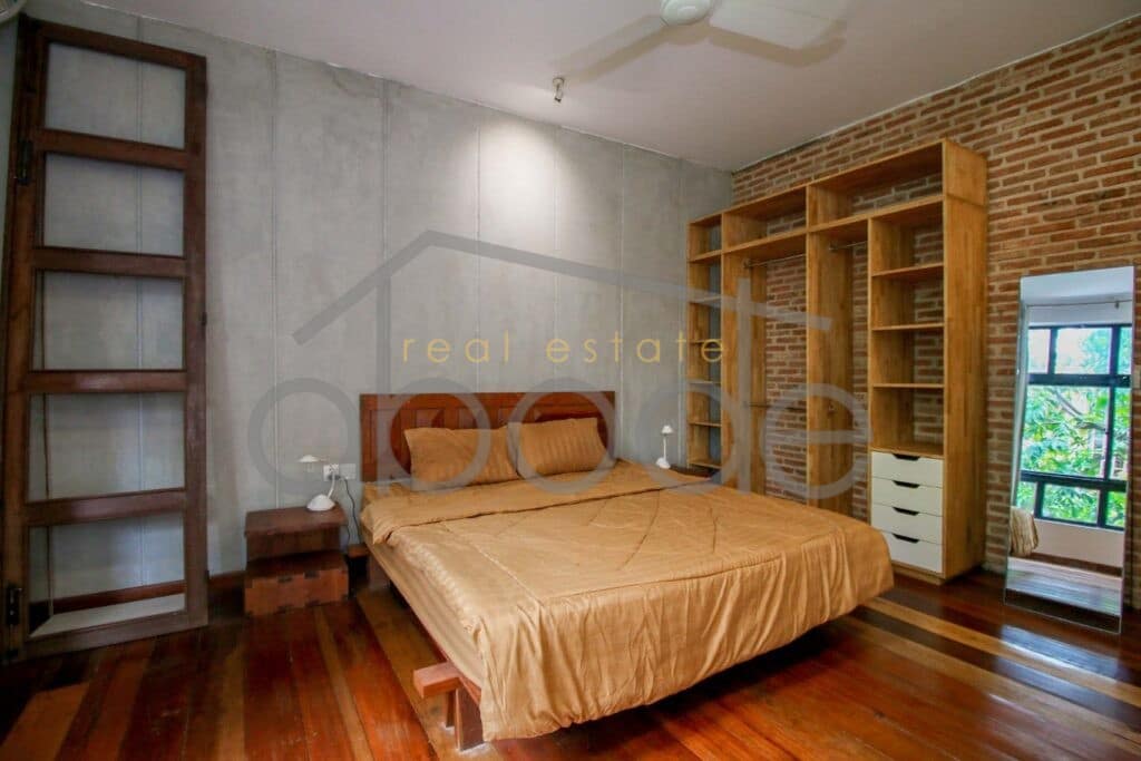 2 bedroom apartment for rent Riverside Daun Penh