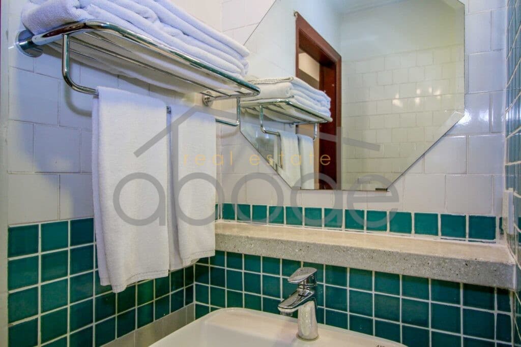2 bedroom apartment for rent Riverside Daun Penh