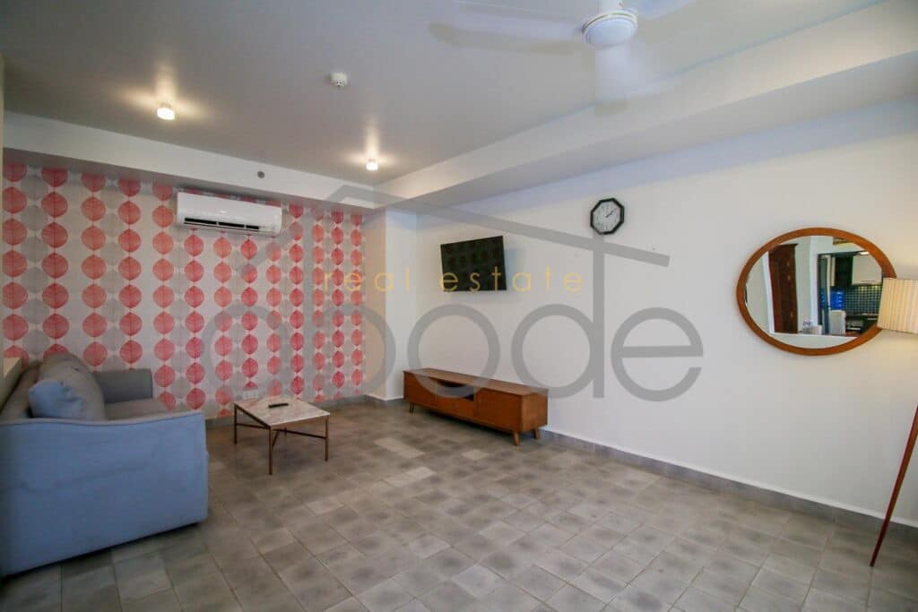 3 bedroom apartment for rent Riverside Daun Penh