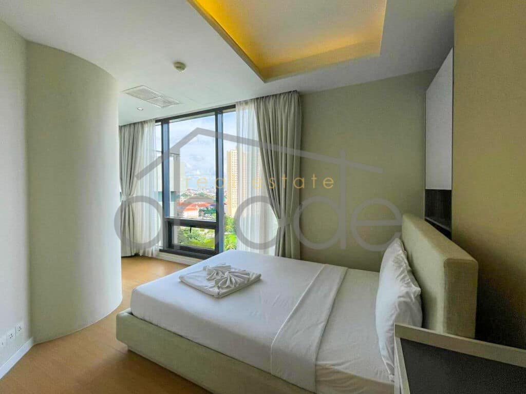 3 bedroom apartment for sale Tonle Bassac