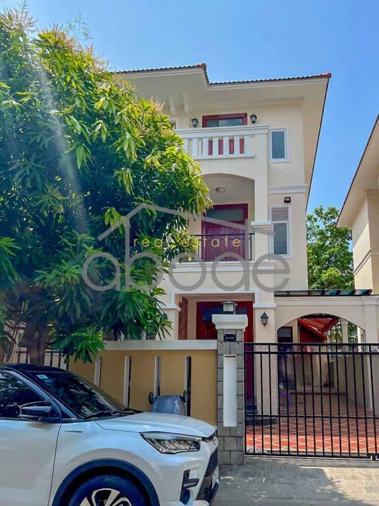 4 bedroom villa for rent Chroy Changvar