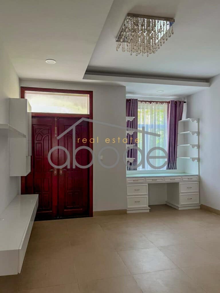 4 bedroom villa for rent Chroy Changvar