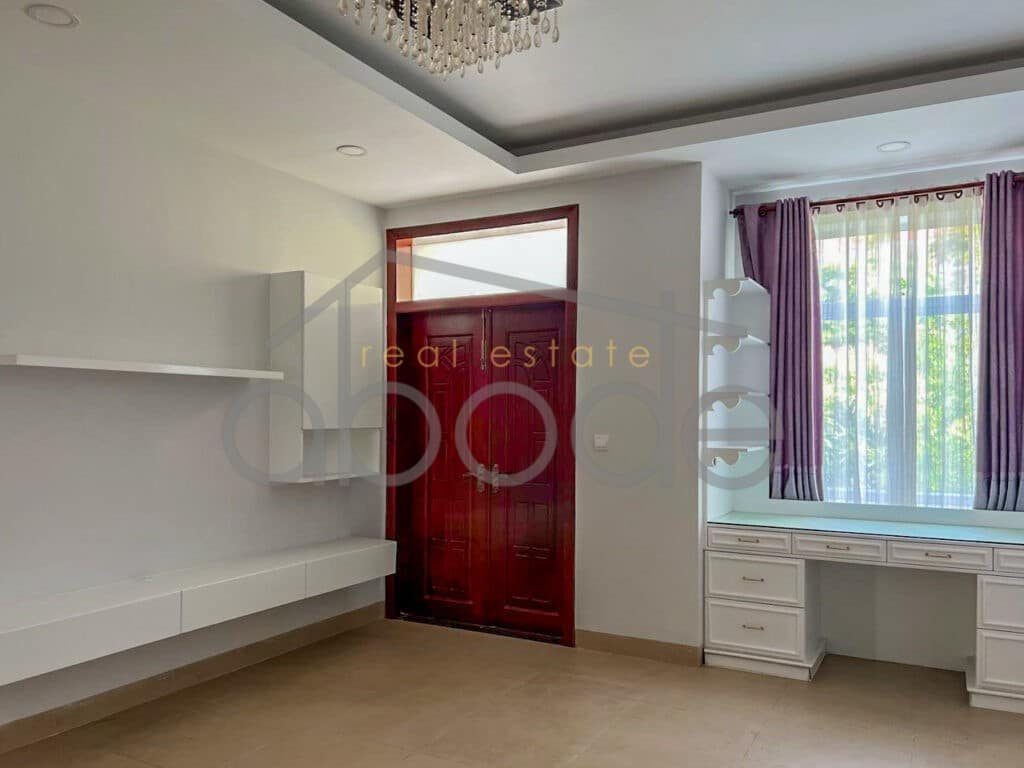 4 bedroom villa for rent Chroy Changvar