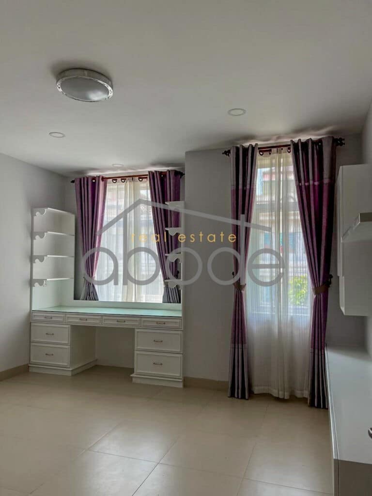4 bedroom villa for rent Chroy Changvar