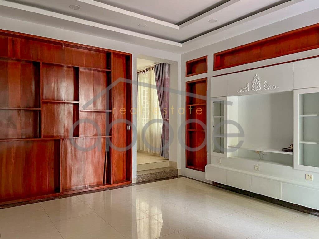 4 bedroom villa for rent Chroy Changvar