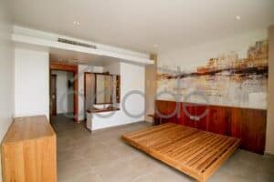 42 room hotel for rent Diamond Island
