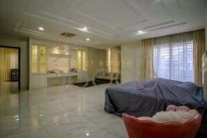 5-bedroom King Villa for rent Chbar Ampov