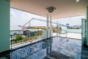 5 bedroom luxury villa for rent AEON 2