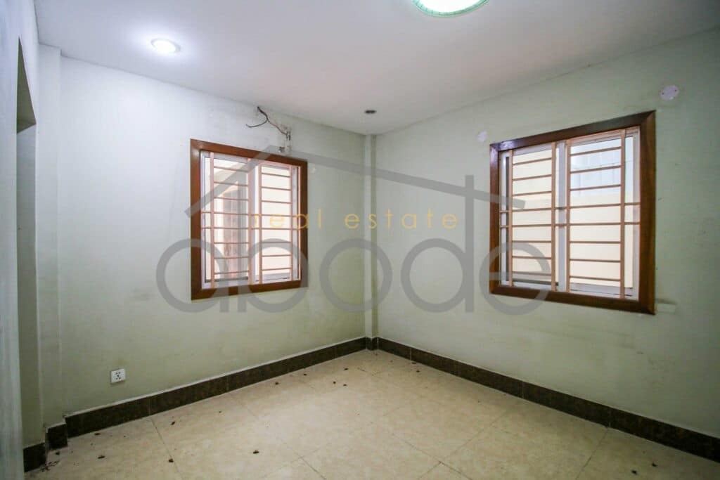6 bedroom villa roof terrace Russian Market