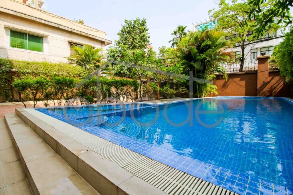 Apartment building for rent Phsar Derm Thkov Russian Market