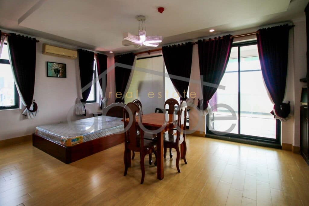 Apartment building for rent near Russian Market