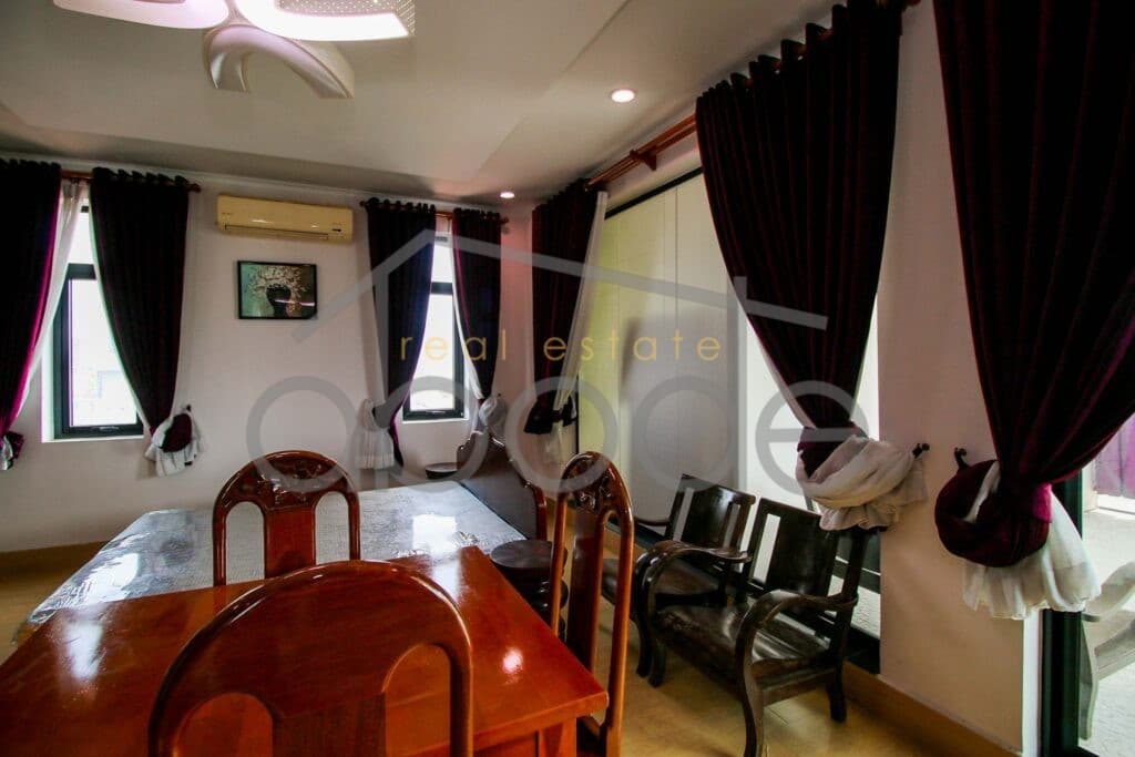 Apartment building for rent near Russian Market