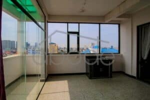Apartment building for rent near Russian Market
