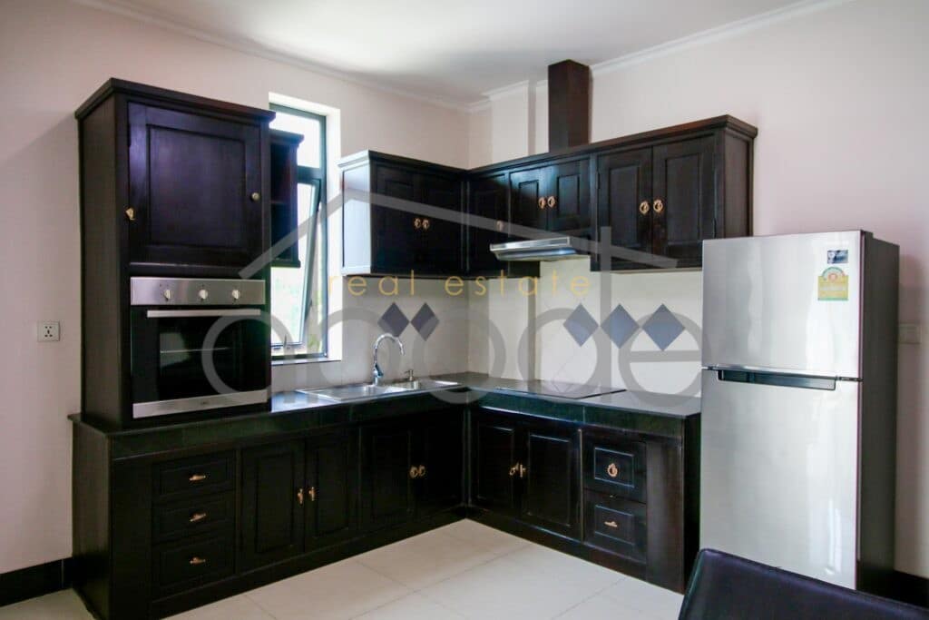 Apartment building for rent near Russian Market
