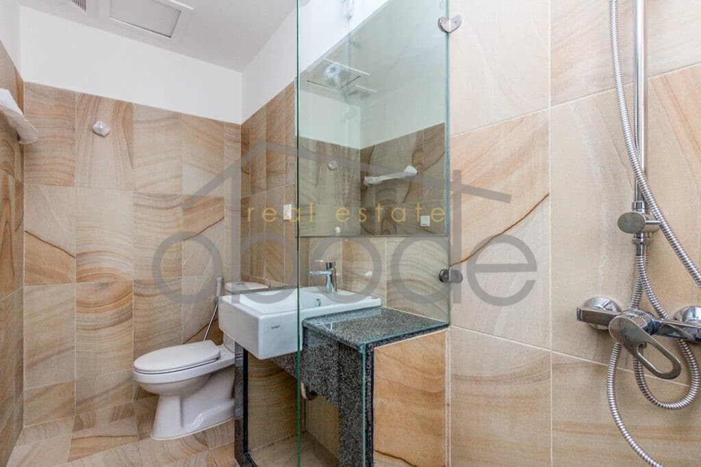Large 1 bedroom apartment Aeon Mall for rent Tonle Bassac