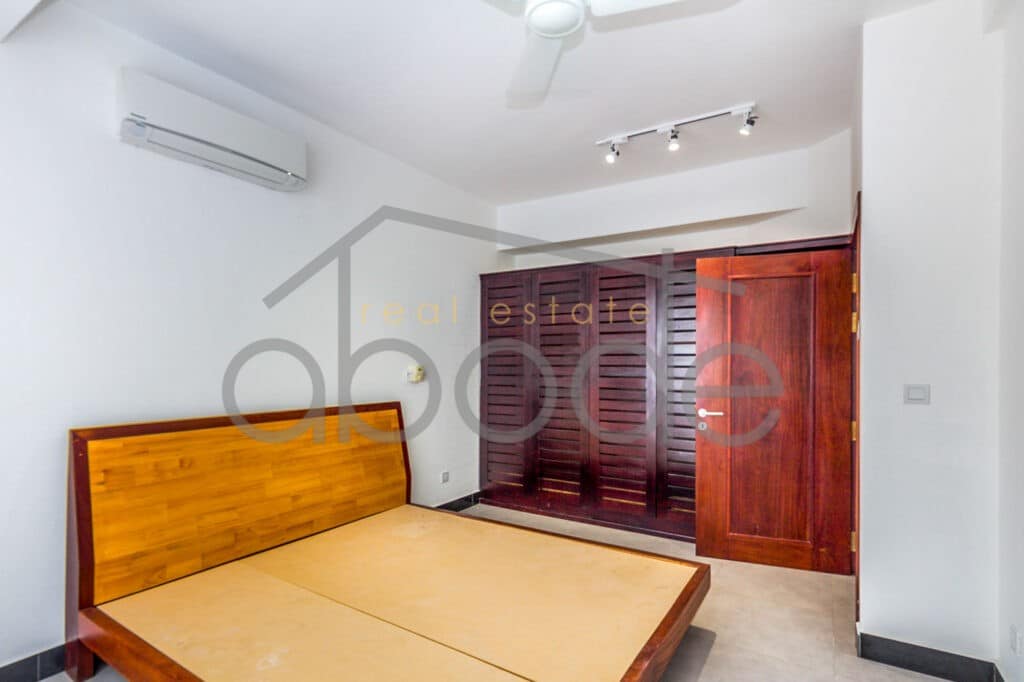 Large 1 bedroom apartment Aeon Mall for rent Tonle Bassac