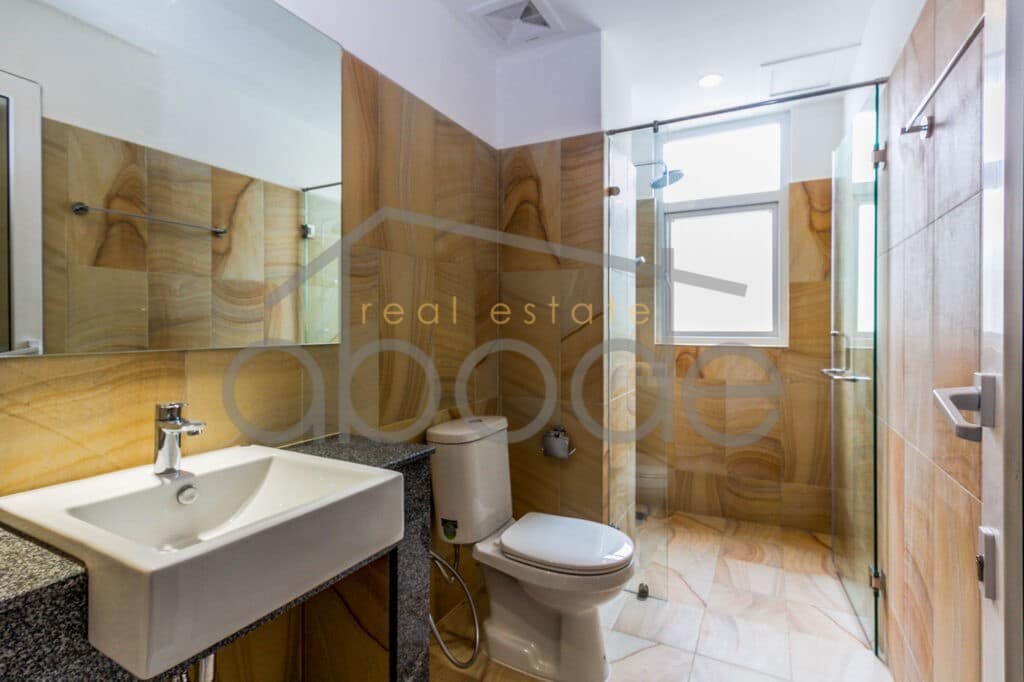 Large 1 bedroom apartment Aeon Mall for rent Tonle Bassac