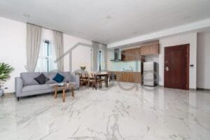 3-bedroom penthouse apartment for rent central Phnom Penh