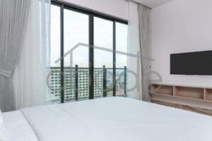 3-bedroom penthouse apartment for rent central Phnom Penh