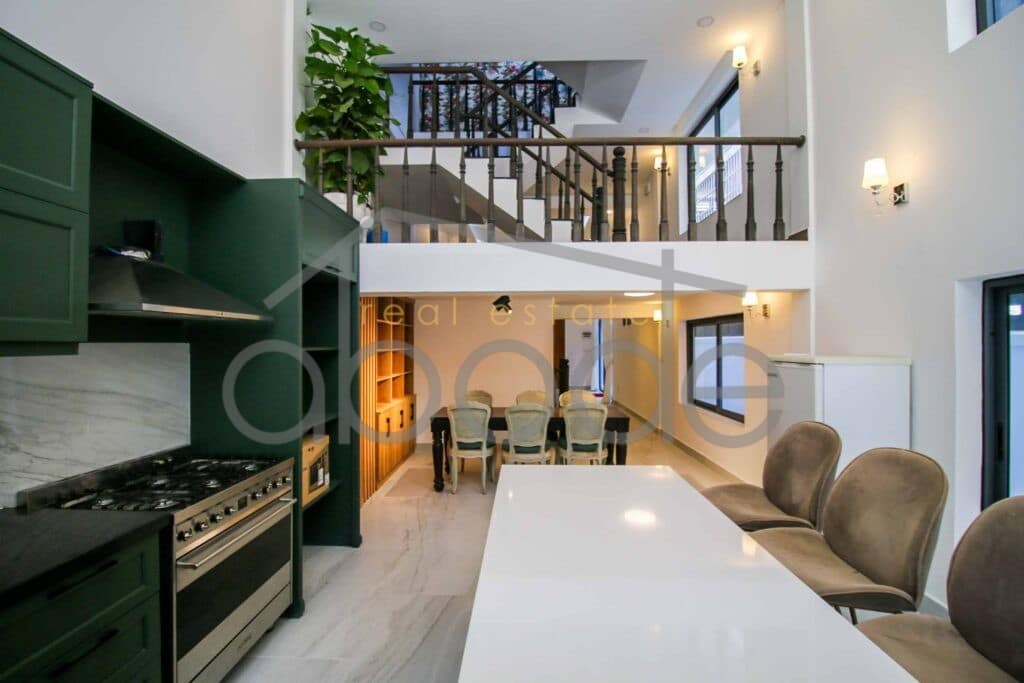 Luxury 4 bedroom town house Phnom Penh