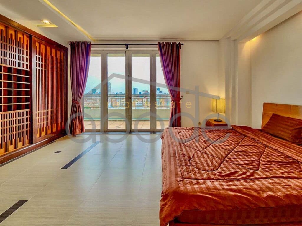 large 2 bedroom apartment for rent Russian Market