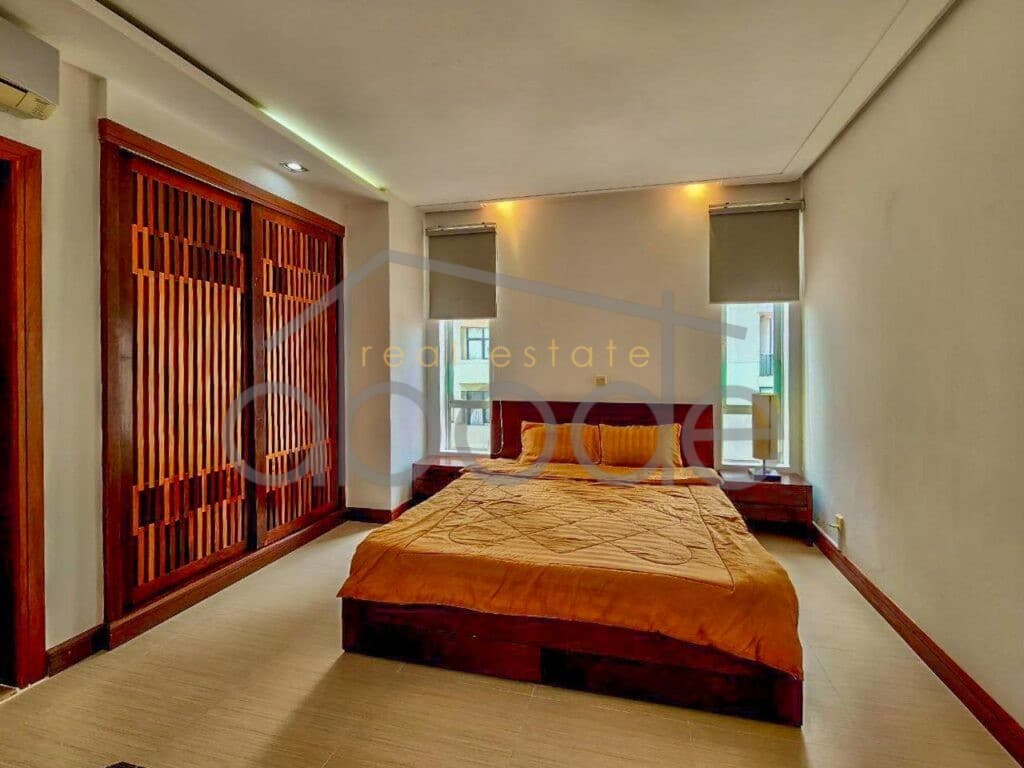large 2 bedroom apartment for rent Russian Market