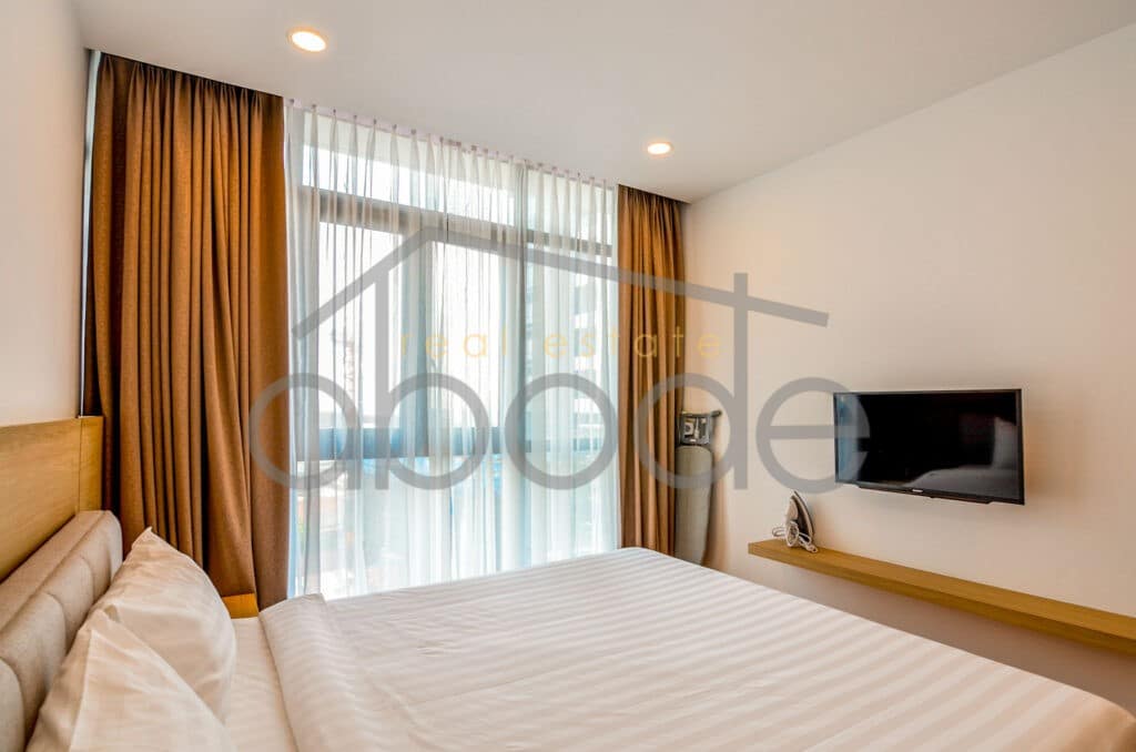 luxury 1 bedroom serviced apartment near embassies for rent Tonle Bassac