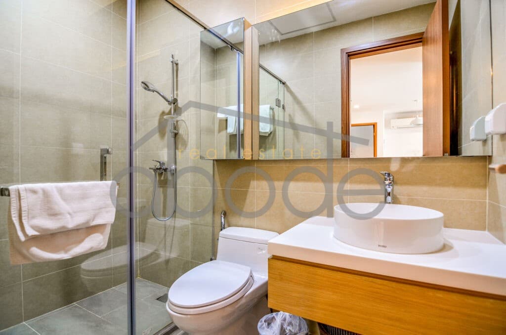 luxury 1 bedroom serviced apartment near embassies for rent Tonle Bassac