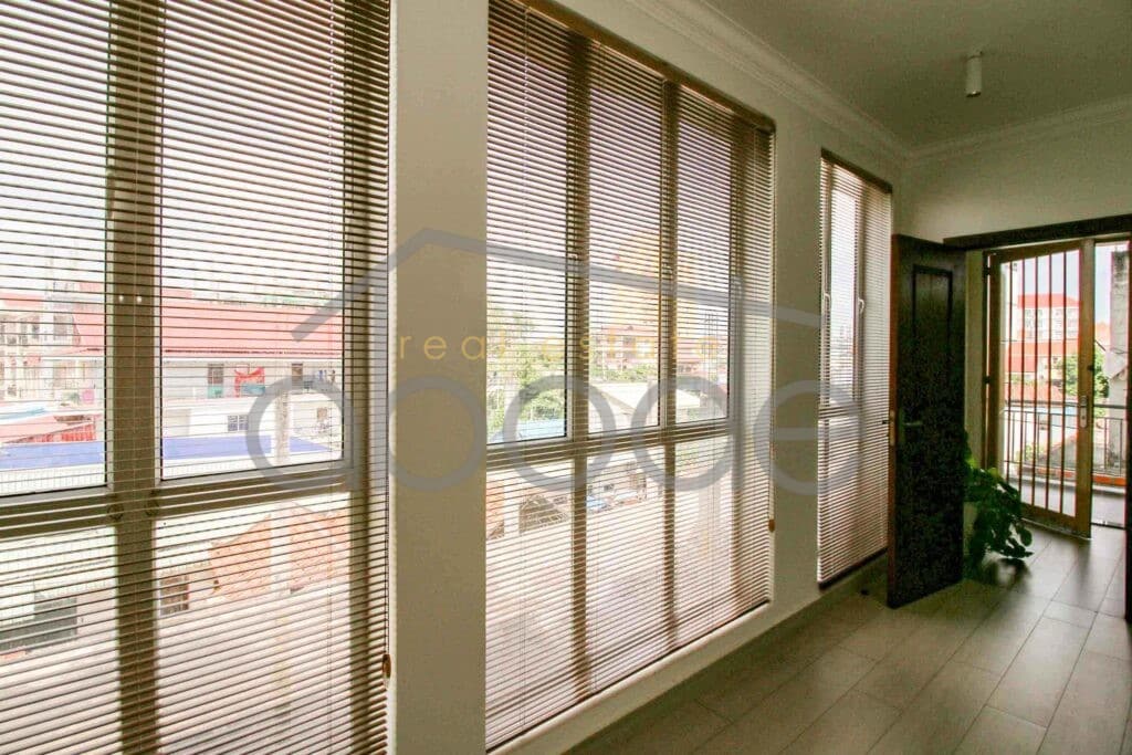 1 bedroom apartment for rent Russian Hospital
