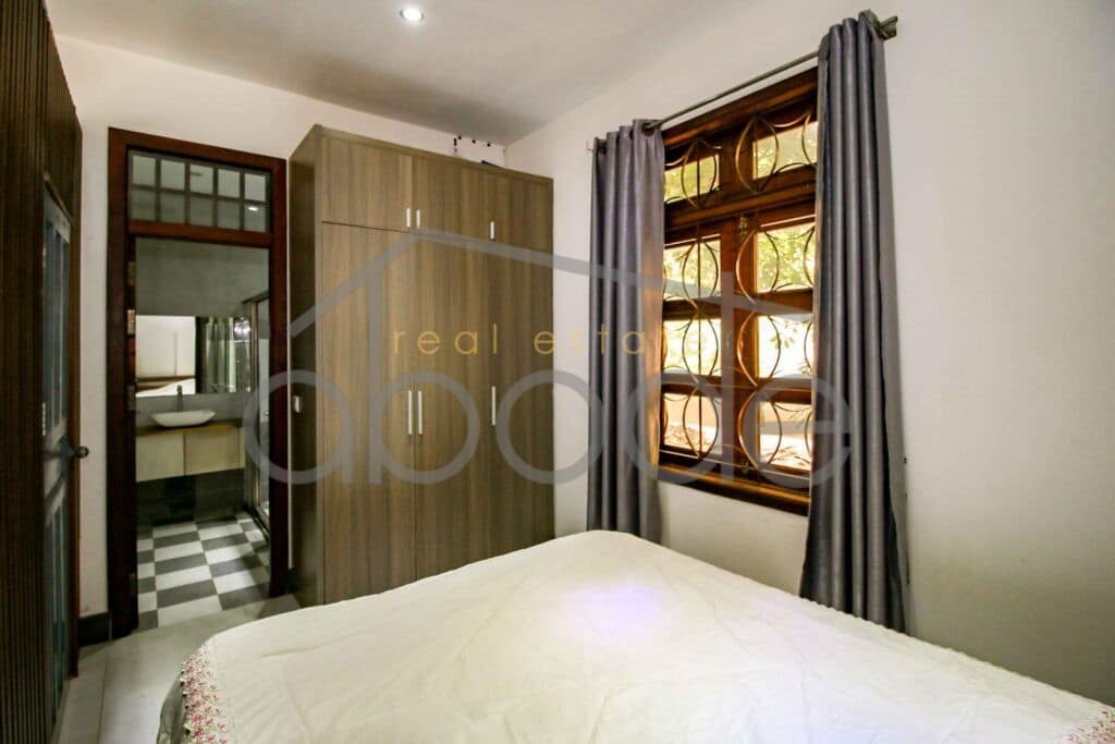 1 bedroom apartment terrace for rent Wat Phnom