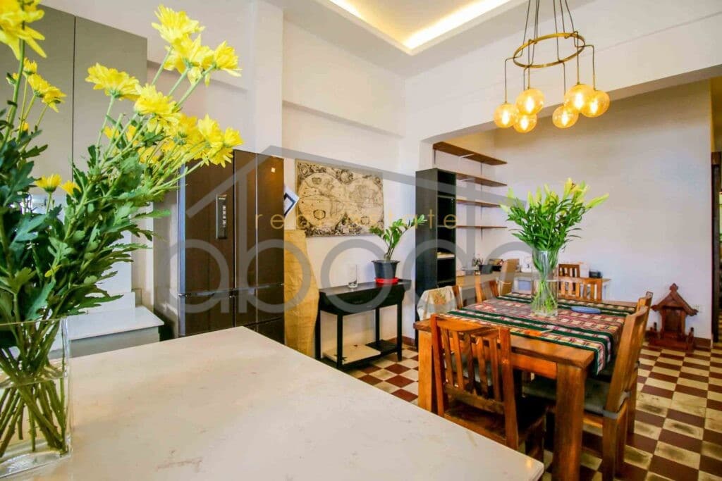 2 bedroom Riverside apartment for rent Daun Penh
