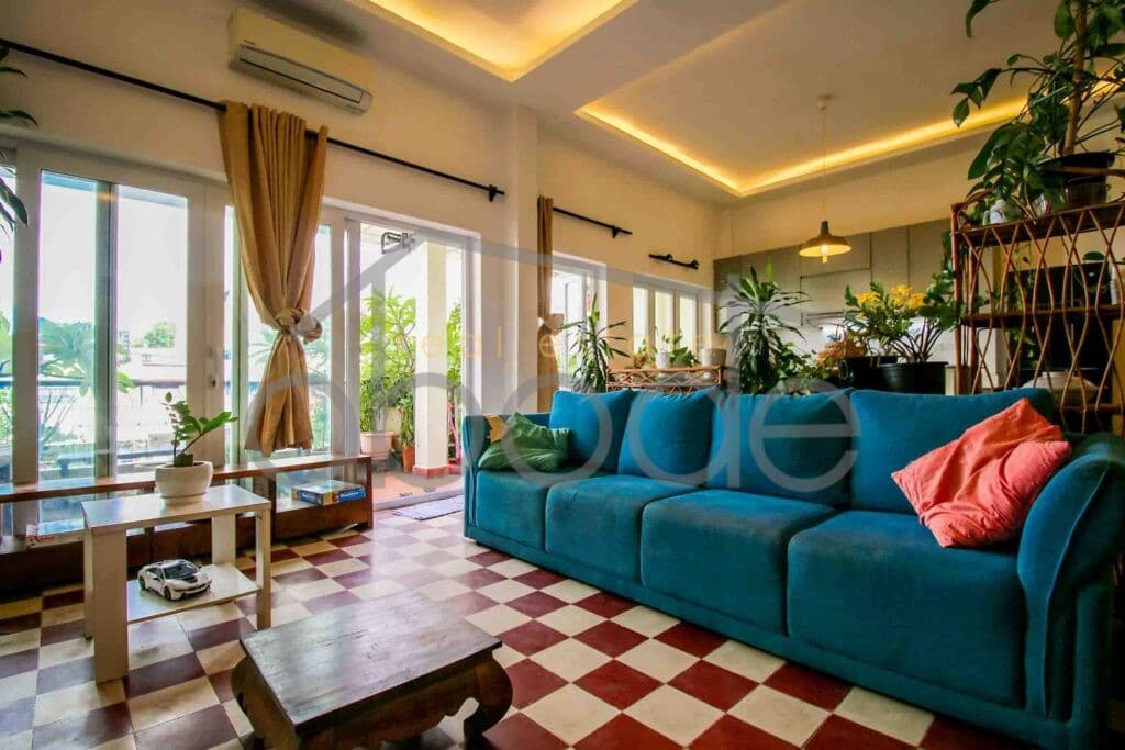 2 bedroom Riverside apartment for rent Daun Penh