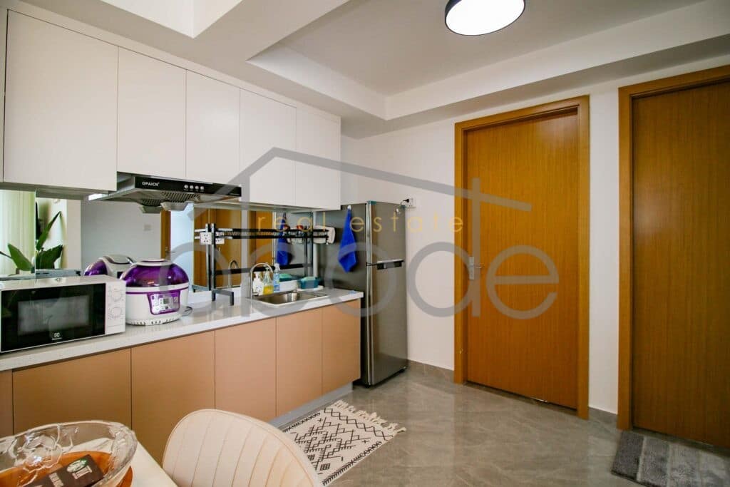 2 bedroom apartment for rent Riverside Daun Penh