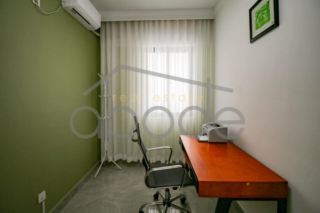 2 bedroom apartment for rent Riverside Daun Penh