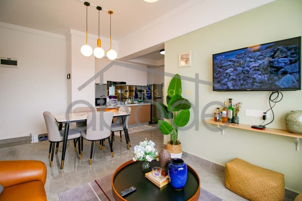 2 bedroom apartment for rent Riverside Daun Penh