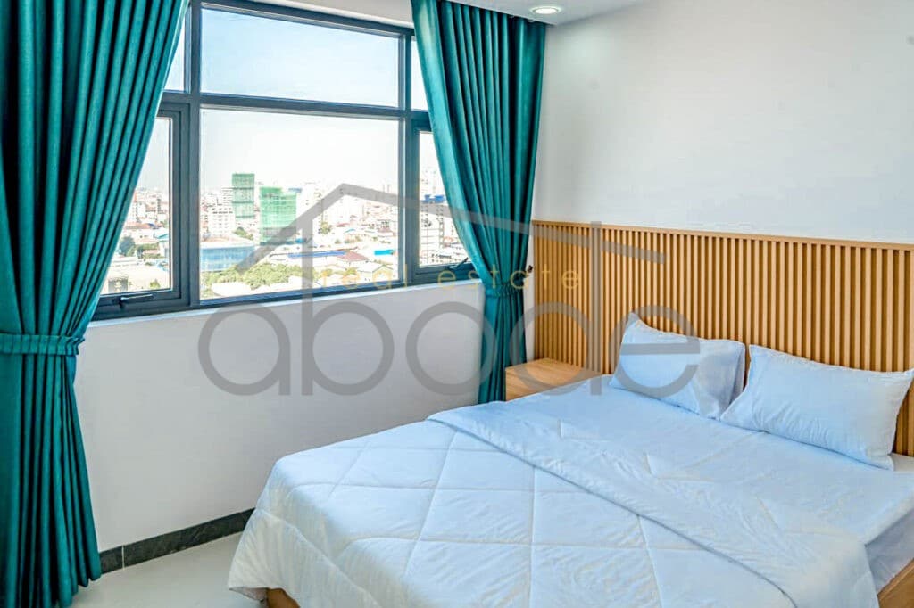 2 bedroom apartment swimming pool for rent Russian Market