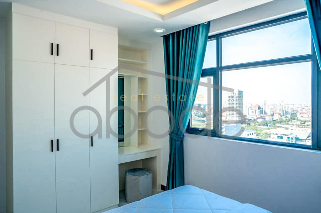 2 bedroom apartment swimming pool for rent Russian Market