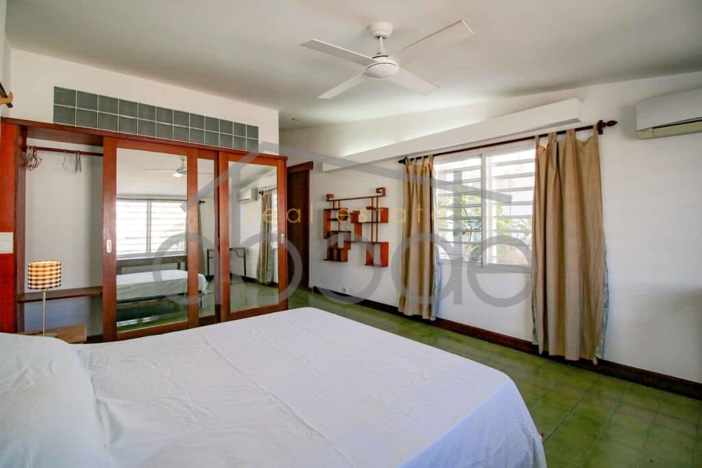 3 bedroom Riverside apartment for rent Daun Penh